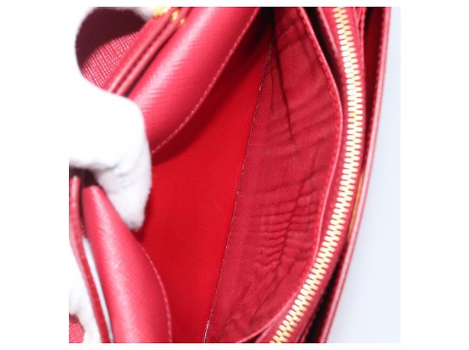 Saffiano Borsa a tracolla portafoglio con catena PRADA in pelle Safiano Rosso Oro Auth 204149V D'oro - vista 25