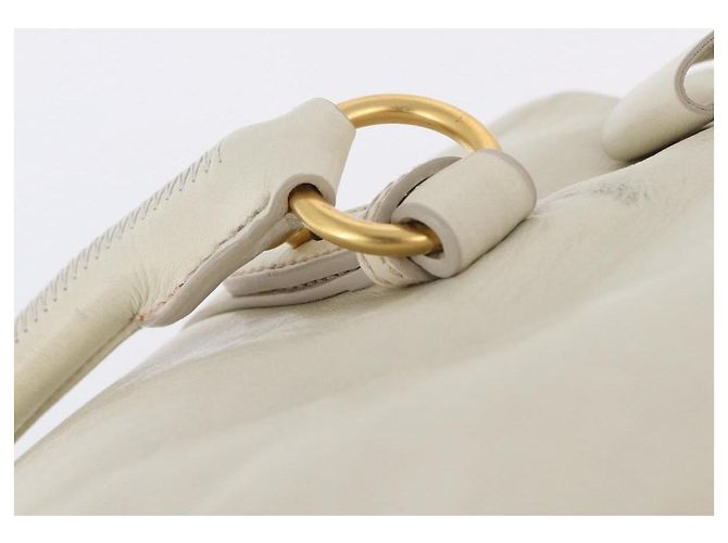 Borsa a mano Miu Miu con fiocco laterale in pelle 2way White Gold Auth am12582V Bianco D'oro - vista 10