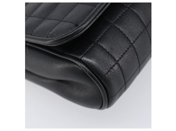 Céline Bolsa de Ombro com Corrente CELINE em Couro Preto e Dourado Auth yk20890V - vista 15