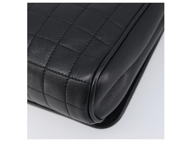 Céline Bolsa de Ombro com Corrente CELINE em Couro Preto e Dourado Auth yk20890V - vista 16