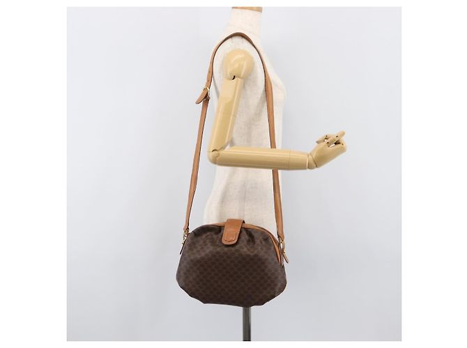 Céline Bolsa de Ombro CELINE Macadam Canvas PVC Leather Brown Gold Auth 202674 Marrom Dourado - vista 29