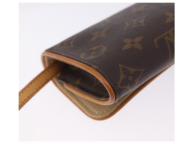 LOUIS VUITTON Monogram Pochette Twin PM Shoulder Bag M51854 LV Auth 203072A Monograma - vista 17