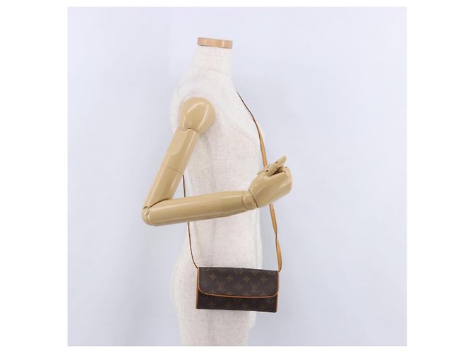 LOUIS VUITTON Monogram Pochette Twin PM Shoulder Bag M51854 LV Auth 203072A Monograma - vista 24