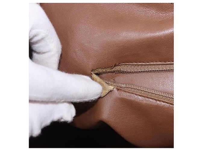 Borsa a tracolla CHANEL Pelle Caviar Marrone Oro CC Auth 203890 D'oro - vista 39