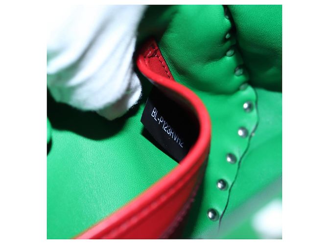 VALENTINO Rockstuds Schultertasche mit Kette aus Leder Grün Weiß Auth 202800V - Ansicht 12