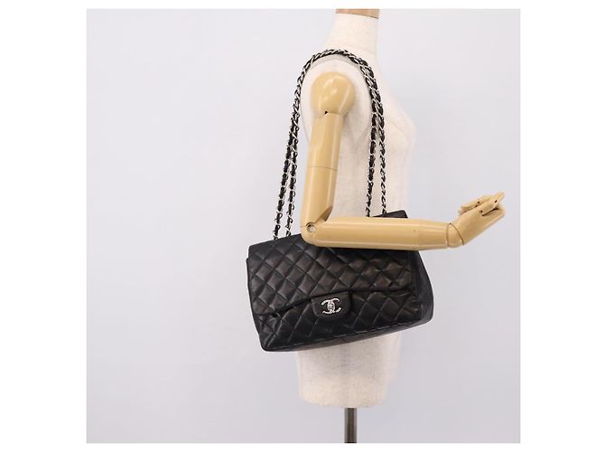 Borsa a tracolla CHANEL Matelasse 30 Chain in pelle d'agnello nera e argento CC Auth yk20928V Nero - vista 25