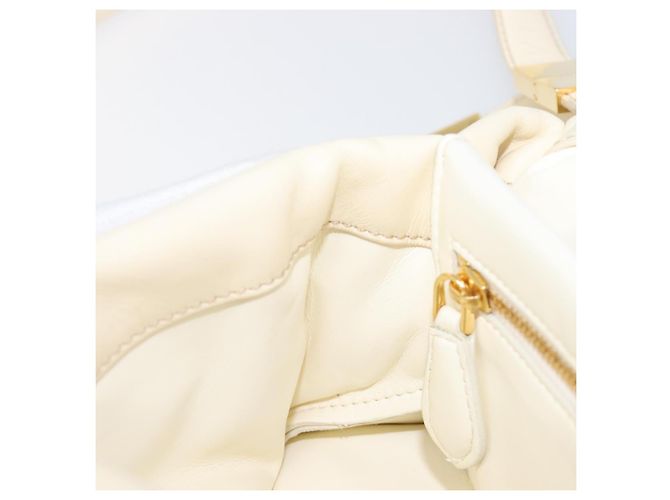 MARNI Prisma Shoulder Bag Leather White Gold Tone Auth 204613A - view 22