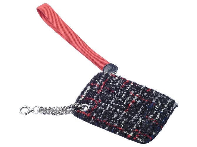 Zaino Chanel Fall 2017 Ready-to-Wear Astronaut Essentials in tweed e nylon - vista 14