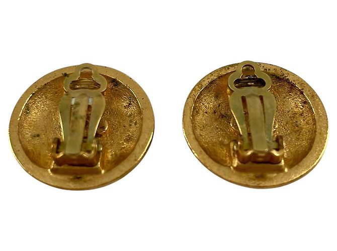 Orecchini a clip rotondi placcati oro Chanel CC Gold D'oro - vista 2