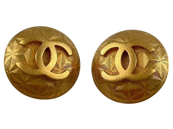 Orecchini a clip rotondi placcati oro Chanel CC Gold D'oro - vista 6