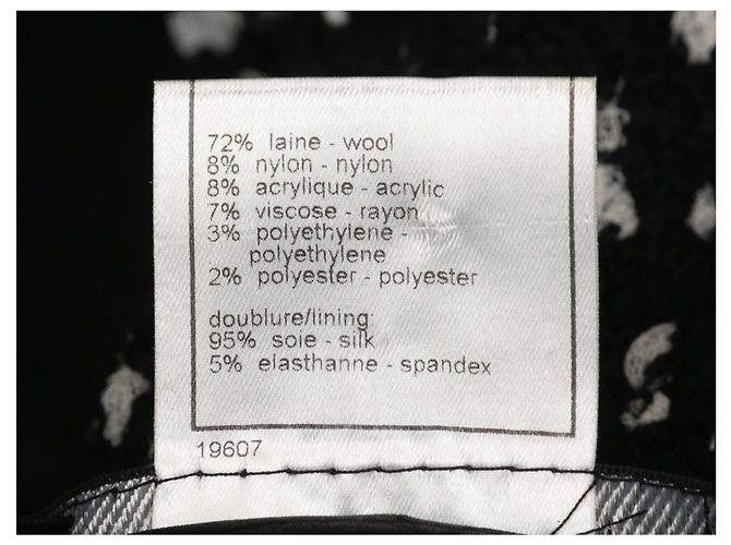 Vintage Black & White Chanel Fall/Winter 2002 Wool Tweed Jacket Size FR 44 - view 6