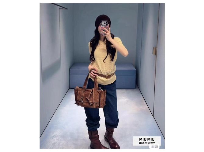 Top Miu Miu de algodão com detalhe cut-out e manga curta Multicor - vista 8