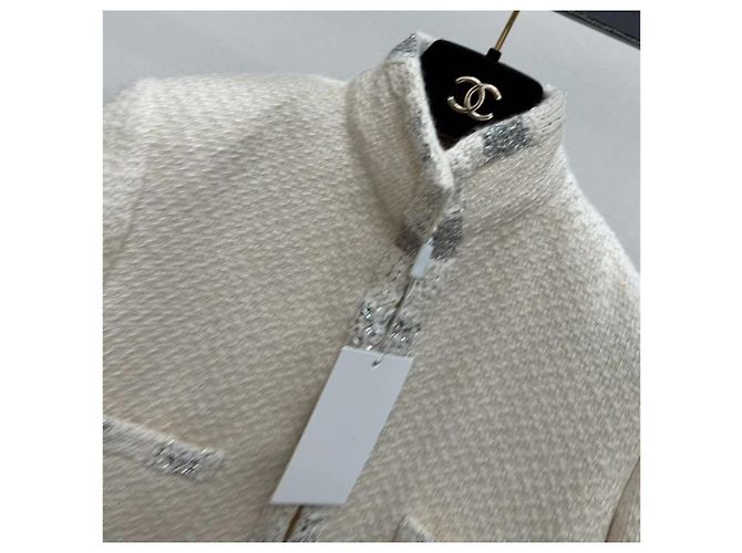 Chanel Bombay Serie Tweed Jacke Ecru Größe 40 Mehrfarben - Ansicht 2