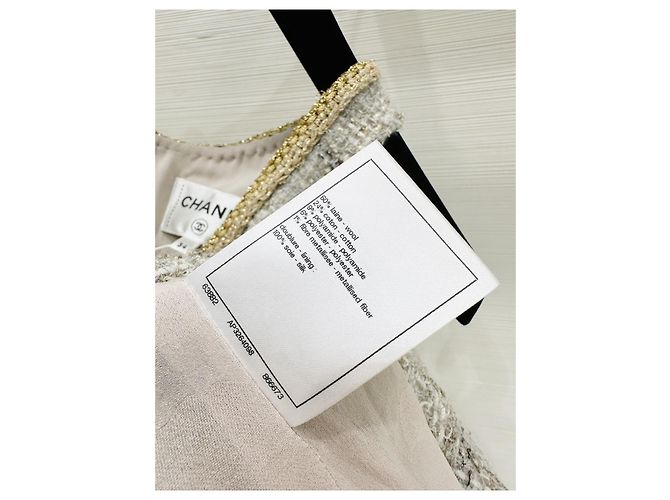 Chanel Kleid aus grauem Tweed Mehrfarben - Ansicht 6