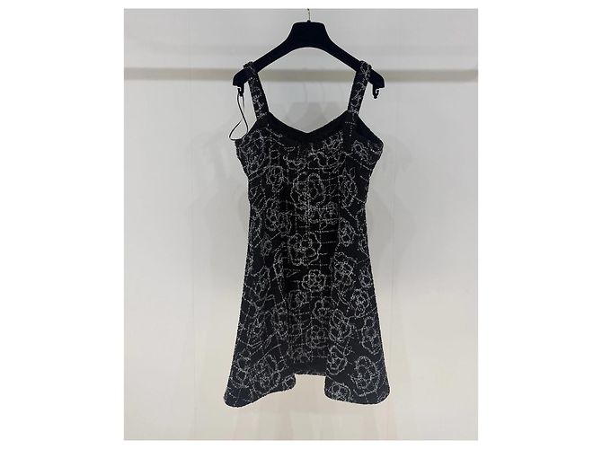 Chanel Tweed Kleid mit Kamelienmotiv Größe 36 Mehrfarben - Ansicht 3