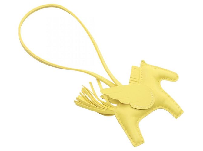 Hermès Hermes Rodeo Pegasus PM Lime Handbag Charm Amarillo - vista 2
