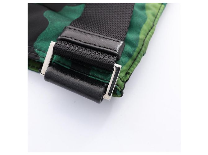 Saffiano Bolso de hombro Prada con logo triangular y camuflaje Negro Verde - vista 6