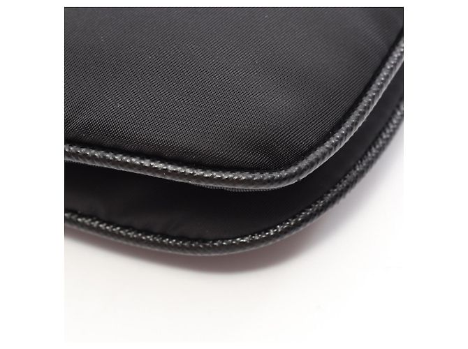 Bolsa de Ombro Prada em Nylon Preto e Couro Saffiano - vista 6