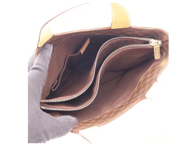 Céline Sac à main Celine Macadam avec logo embossé Marron Beige - vue 3