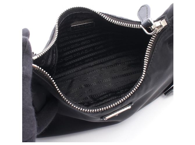 Borsa a tracolla Prada Re-Edition 2005 Black Nero - vista 3