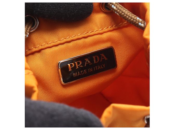 Accesorio Mini Bolso Charm Prada Re-Nylon Castaño Naranja - vista 4