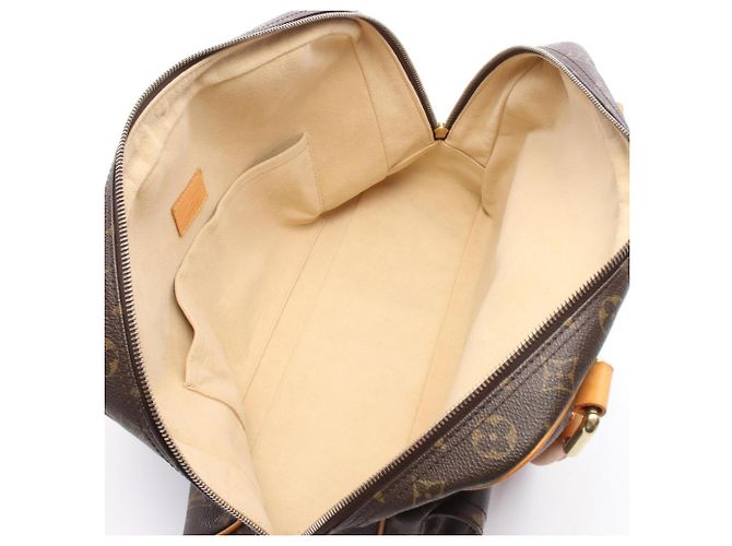Bolsa Louis Vuitton Manhattan GM Monogram Marrom Monograma - vista 3