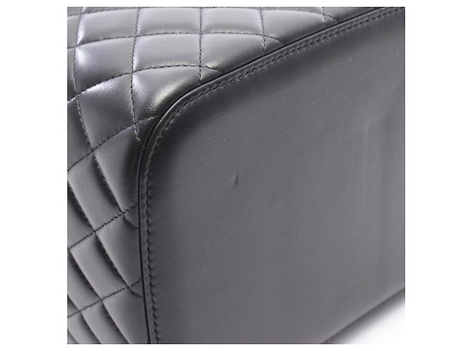 Timeless Borsa Chanel Matelassé in pelle di agnello nera Nero - vista 9