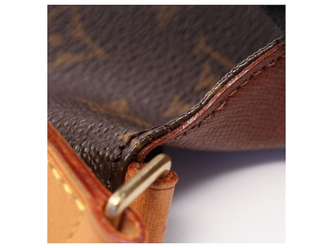 Bolsa de Ombro Louis Vuitton Musette Tango Monogram Marrom Monograma - vista 7