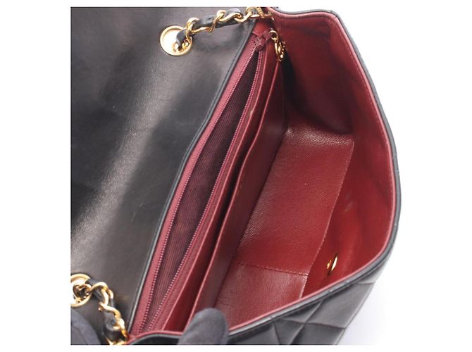 Borsa Chanel Matelassé Diana Flap Nero - vista 3