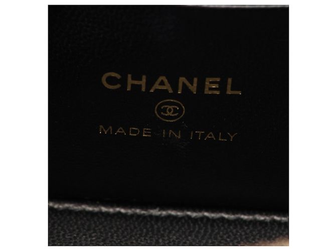 Bolso Vanity Chanel Matelassé Negro - vista 4