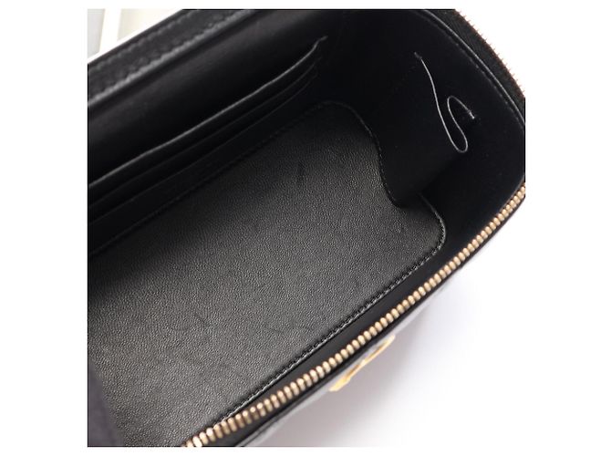 Bolso Vanity Chanel Matelassé Negro - vista 6