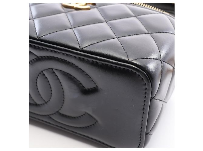 Bolso Vanity Chanel Matelassé Negro - vista 9