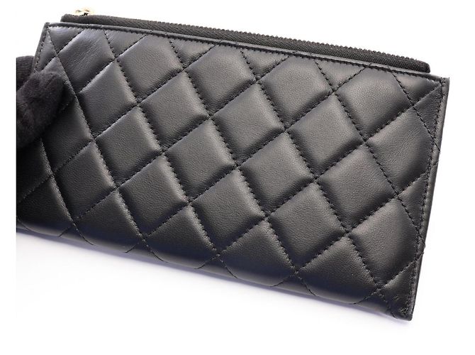 Borsa/Pouch Chanel Matelassé in pelle d'agnello nera Nero - vista 10