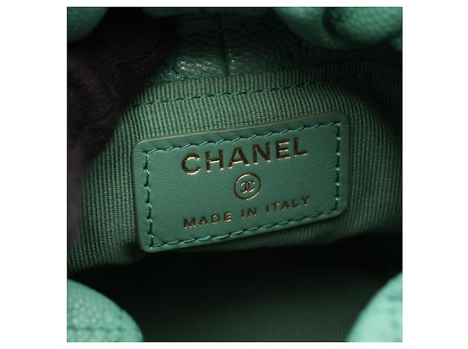 Timeless Borsa mini bucket Chanel Matelassé con coulisse in Green Verde - vista 4