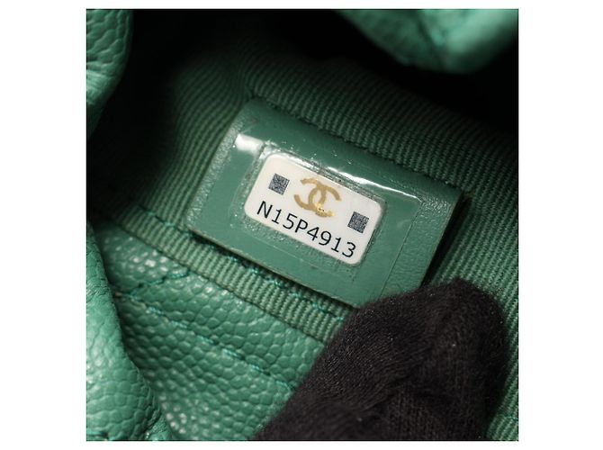 Timeless Borsa mini bucket Chanel Matelassé con coulisse in Green Verde - vista 5