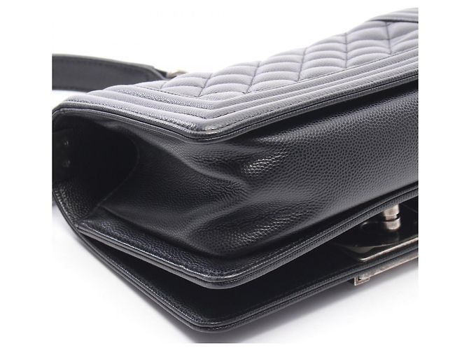 Borsa a tracolla Chanel Boy Small in nero - vista 6