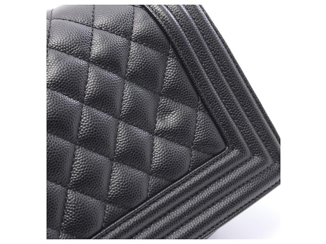 Borsa a tracolla Chanel Boy Small in nero - vista 7