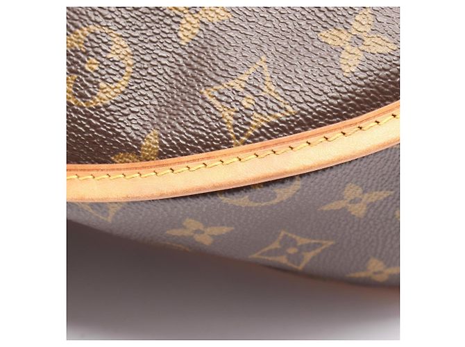 Borsa a tracolla Louis Vuitton Menilmontant MM Marrone Monogramma - vista 8
