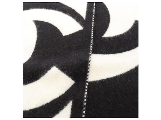 Chanel Coco Mark Kaschmir-Schal Schwarz Weiß - Ansicht 4