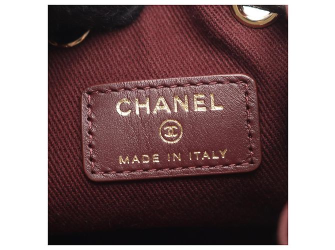 Borsa a tracolla Chanel Matelassé Black Nero - vista 4