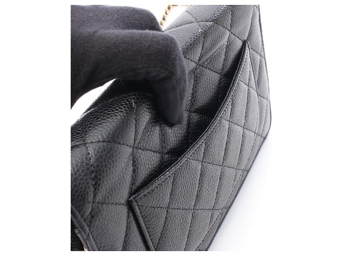 Borsa a tracolla Chanel Matelassé in nero - vista 6