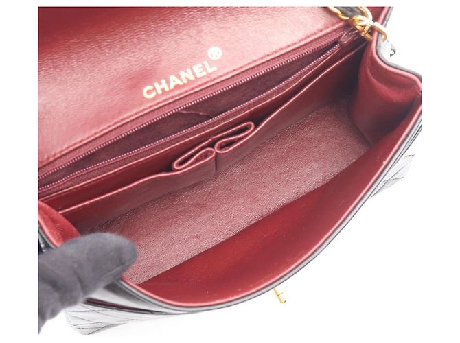 Timeless Chanel Matelassé Schultertasche Schwarz - Ansicht 3