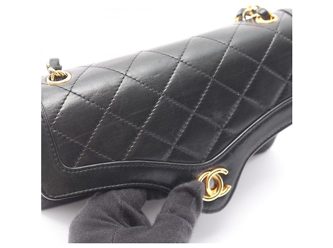 Timeless Chanel Matelassé Schultertasche Schwarz - Ansicht 9