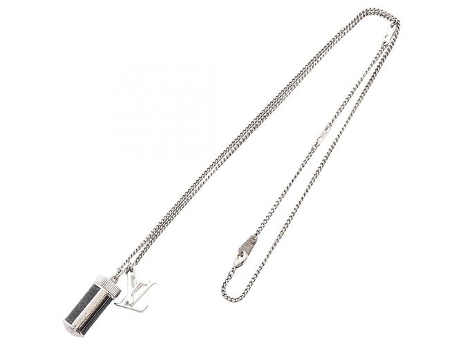 Louis Vuitton Collier Charms Monogram Eclipse Necklace Preto Prata - vista 3