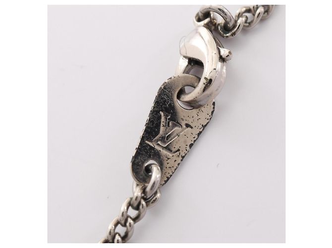 Louis Vuitton Collier Charms Monogram Eclipse Necklace Preto Prata - vista 5