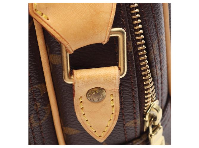 Bolsa de Ombro Louis Vuitton Reporter PM Monogram Marrom Monograma - vista 11