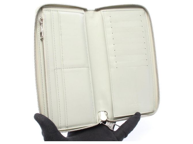 Portafoglio lungo Louis Vuitton Monogram Empreinte in Green Verde - vista 3