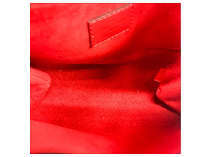 Louis Vuitton Locky Epi Leather BB Vermelho - vista 5