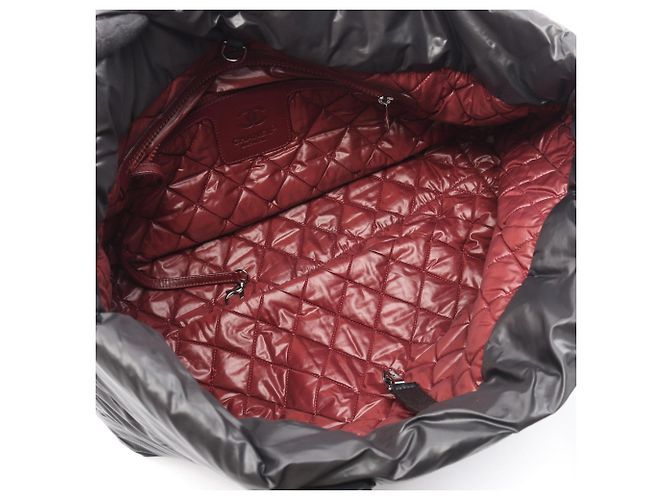 Bolsa Tote MM Coco Cocoon da Chanel Preto - vista 3