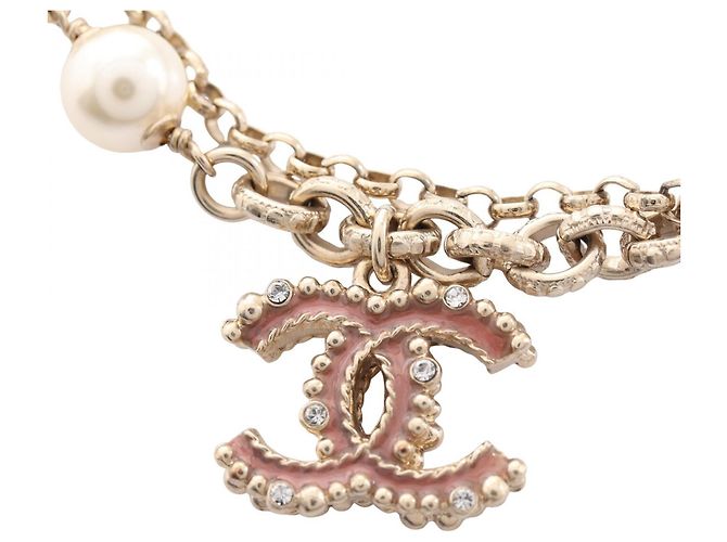 Pulseira Charm Coco Mark da Chanel Rosa Branco Dourado - vista 2